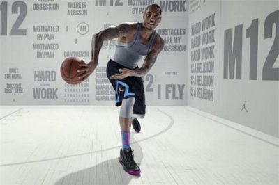 ​脚宽的人适合穿什么篮球鞋 宽脚掌适合什么篮球鞋