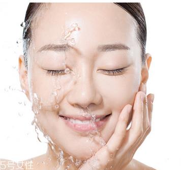 皮肤干燥怎么保养 令肤质更为明亮柔润