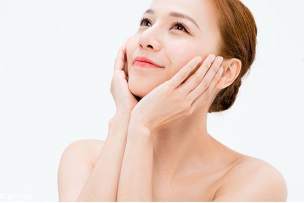 油性敏感肌肤用什么护肤品 油性敏感肌护肤技巧 油性敏感肌肤用什么护肤品 油性敏感肌护肤技巧