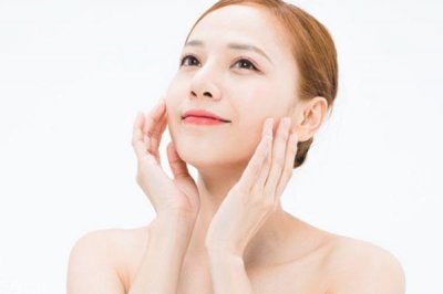 ​油性敏感肌肤用什么护肤品 油性敏感肌护肤技巧