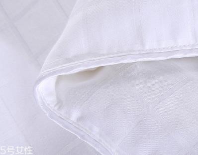 蚕丝被一般多少斤合适 这个重量最完美