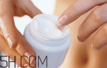 佰草集新七白美白嫩肤露怎么用_使用方法