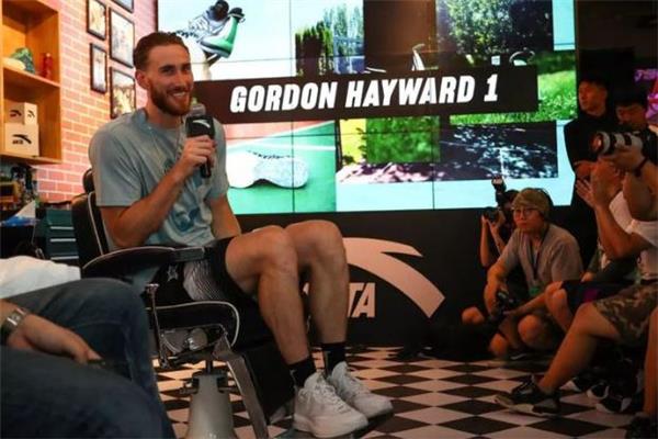 安踏海沃德一代测评 海沃德一代什么配置