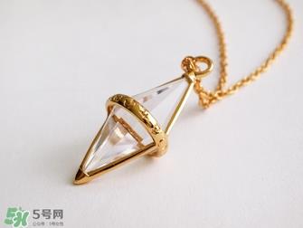 施华洛世奇是什么材质？施华洛世奇是真水晶吗？