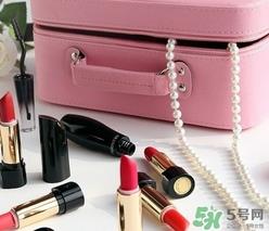 兰蔻菁纯丝绒唇膏290试色 兰蔻全新菁纯丝绒唇膏290试色图