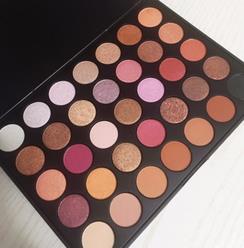 ismine伊姿蔓眼影怎么样？伊姿蔓和morphe眼影对比