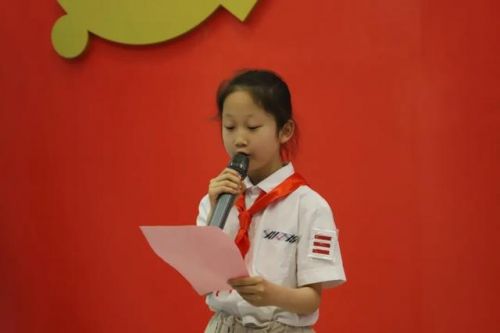 少先队入队仪式主持稿及流程(少先队入队仪式活动总结)-第1张图片-