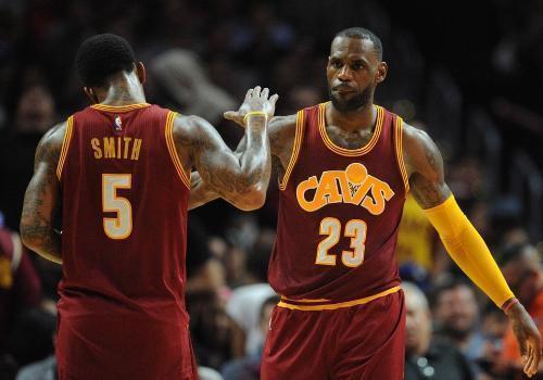 3年5700万！骑士又一个毒药合同来了，史密斯和汤普森终于有伴了