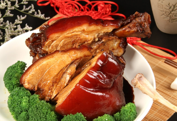 猪蹄膀是哪个部位,蹄膀是哪个部位图2