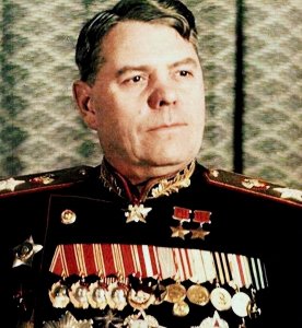 ​被称苏联最蠢元帅，开会说话漏洞百出，专家却说：他是扮猪吃老虎