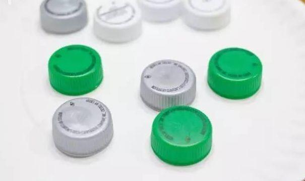 瓶盖创意手工教程,小小瓶盖大变身!