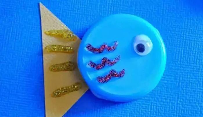 瓶盖创意手工教程,小小瓶盖大变身!