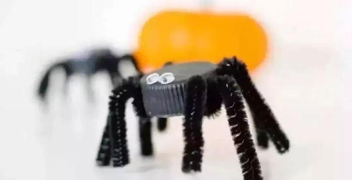 瓶盖创意手工教程,小小瓶盖大变身!