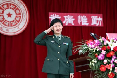 ​解放军航天员刘洋，谁这么有福气娶了她