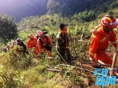 ​普洱景东：驴友登山失足坠崖身亡 敲响户外运动安全警钟