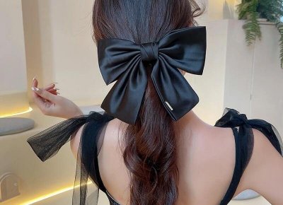 ​白羊女喜欢你的9大表现(白羊座爱上你时的表现)