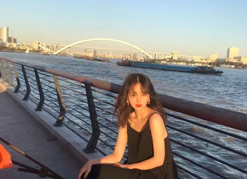 蔡徐坤张杰,欧阳娜娜和蔡徐坤看张杰演唱会被拍疑似恋爱 蔡徐坤张杰,欧阳娜娜和蔡徐坤看张杰演唱会被拍疑似恋爱