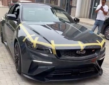 ​吉利“美人豹”复活？吉利敞篷跑车街头实拍，无框双门+中置排气