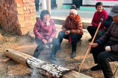 ​农村取暖煤700元一吨飙升到3200元，农民：这两方面上涨更艰难