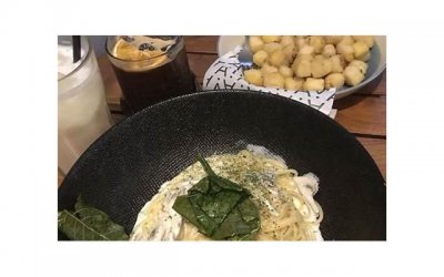 ​曾经我们都很坚决爱了都不改变，很爱很爱你