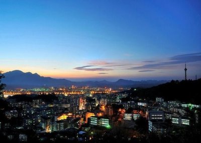 ​龙川这几所高中，师资雄厚，环境优美，明年中考你最想去哪个？