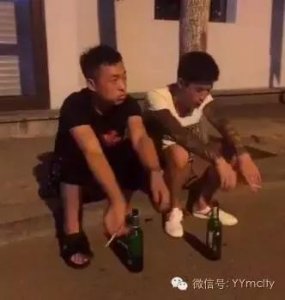 ​仙洋在MC天佑生日庆典被打事件！王小源在这起事件中被骂的最惨